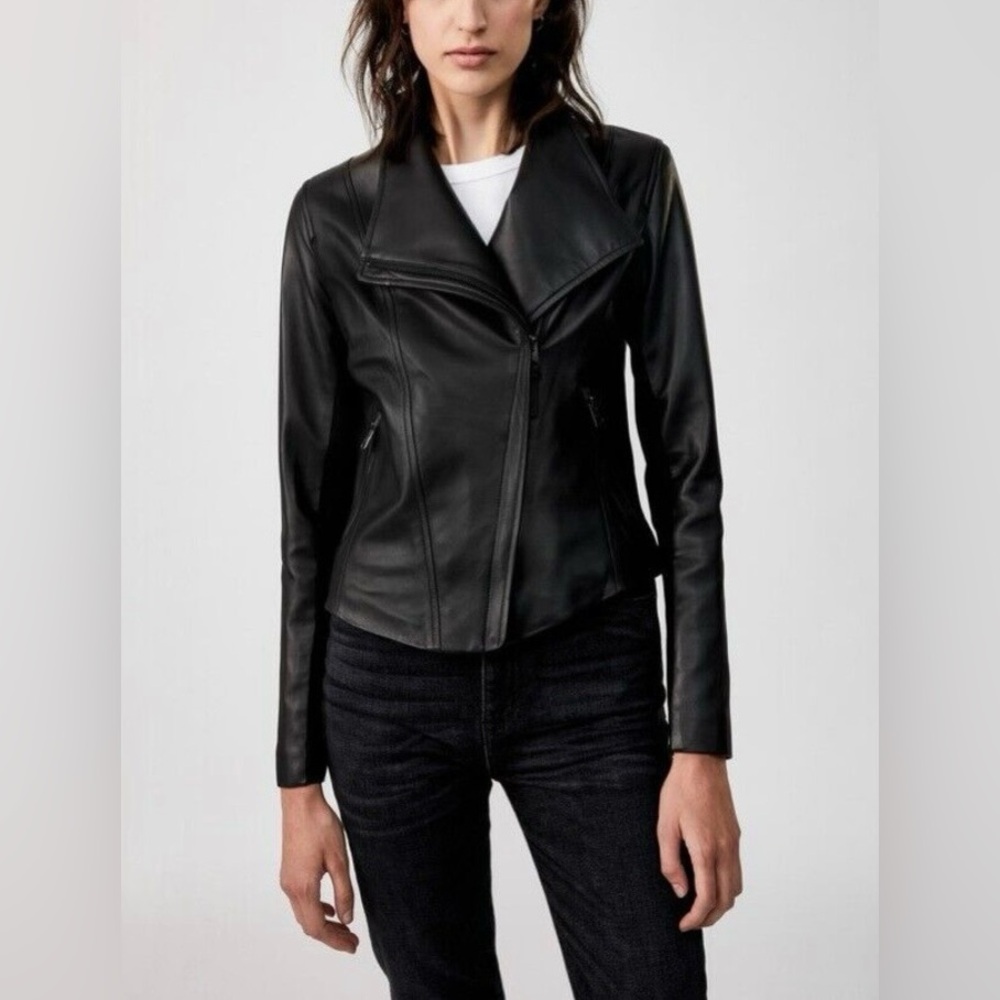 Mackage Dinah Cropped Biker Leather Jacket Black Size M | Luxury Moto | Timeless
